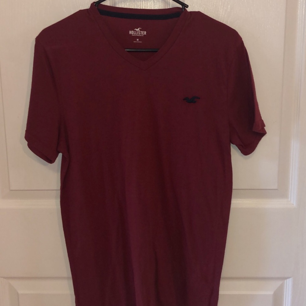 Men’s Hollister Tee Shirt - Maroon Red and Black